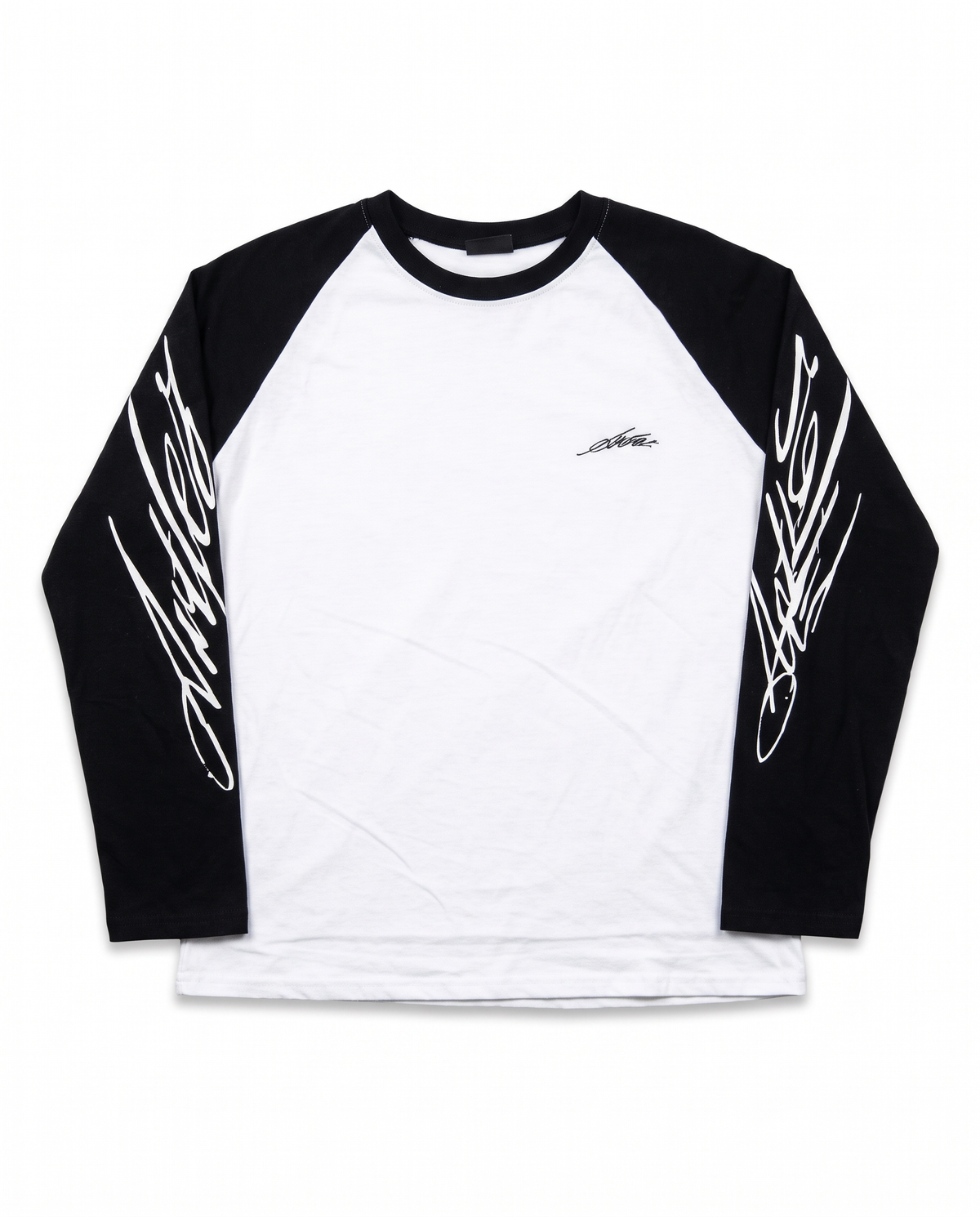 Astleyz Signature Raglan – flat lay
