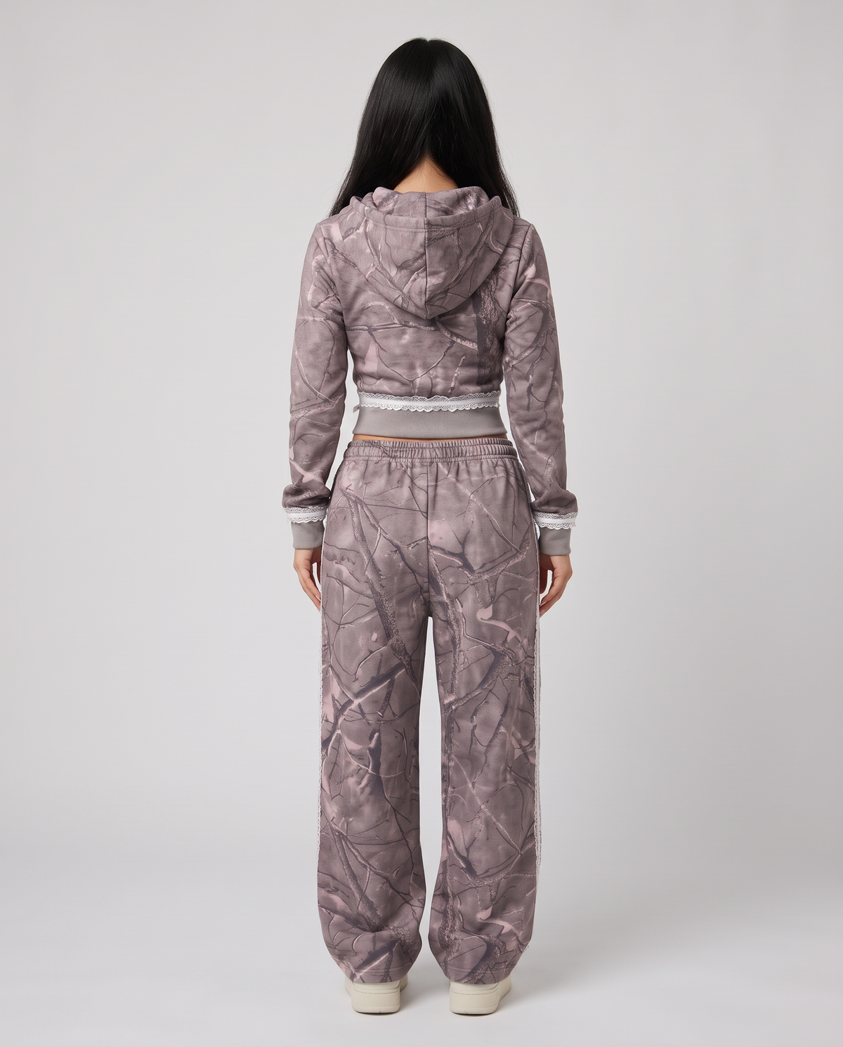 Astleyz Lace Camo Set – worn back
